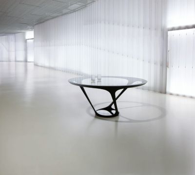 Dining table image number 0