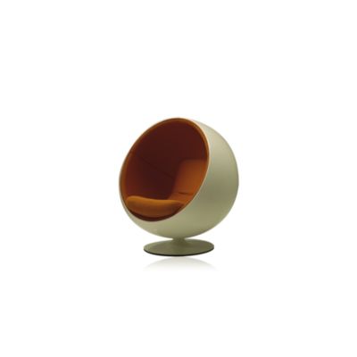 BALL CHAIR AND PASTILLI ARMCHAIRS