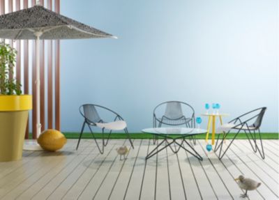 round cocktail table madame o image number 1