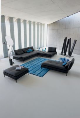 Square ottoman image number 0