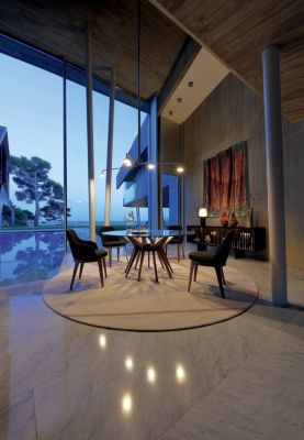 Round dining table image number 2