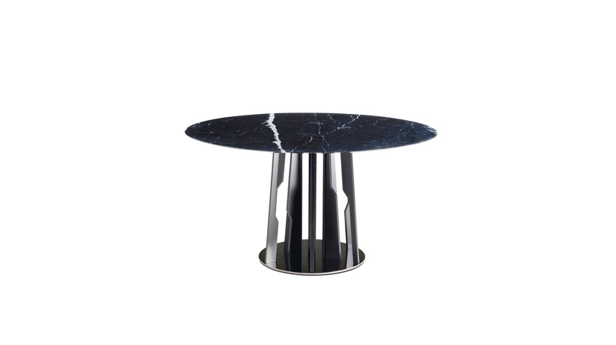 round dining table image number 0