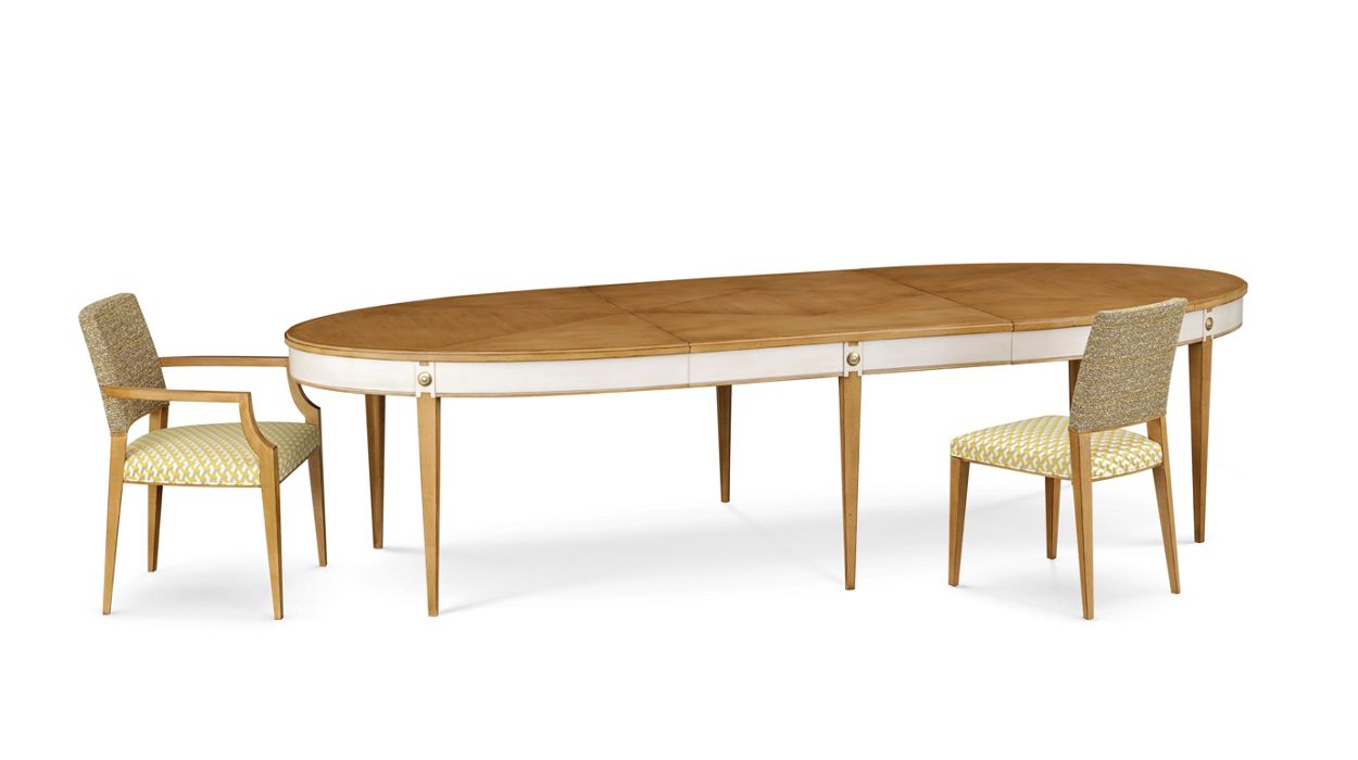 oval dining table image number 0