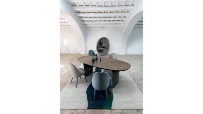 Dining table image number 1