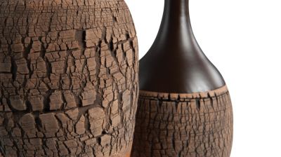 terracotta vase image number 2