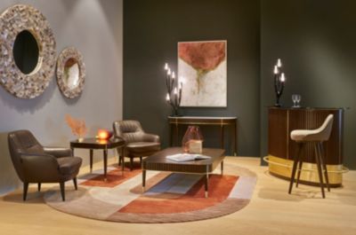 Pivoting bar stool image number 0