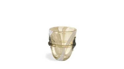 Vase anima image number 1
