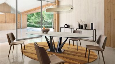 Round dining table  image number 0