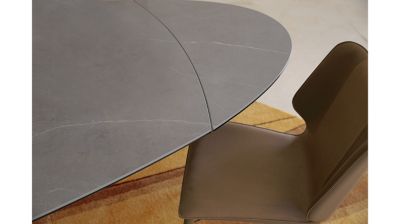 zoom in  - illustration 4.0