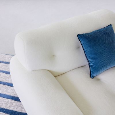 LARGE 3-SEAT SOFA image number 2