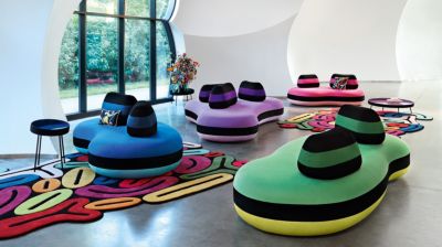 Large 4-seater banquette image number 1