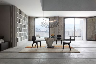 Round dining table image number 2