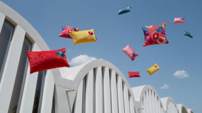 cushion amapola  image number 0