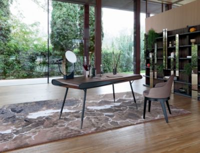 Desk- Natural Walnut calligraphie mood image