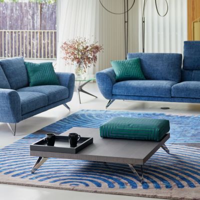 Square cocktail table image number 1