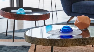 Cocktail table image number 3