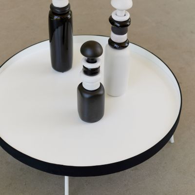 Cocktail table image number 1