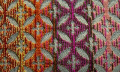 cushion red image number 0