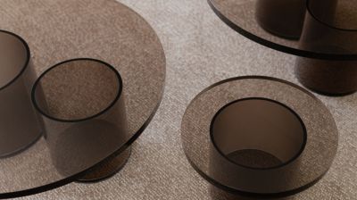 round cocktail table  image number 5