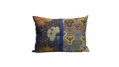 cushion yoru image number 1