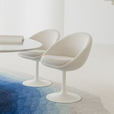 swivel chair  image number 3