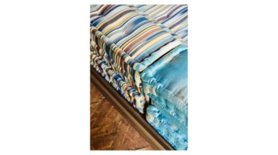 Composition Irune &ndash; Kenzo Takada with platforms image number 17