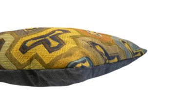 yoru cushion image number 3