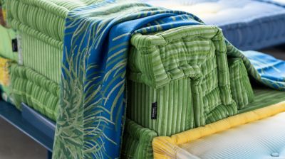 Back with mechanism image number 7