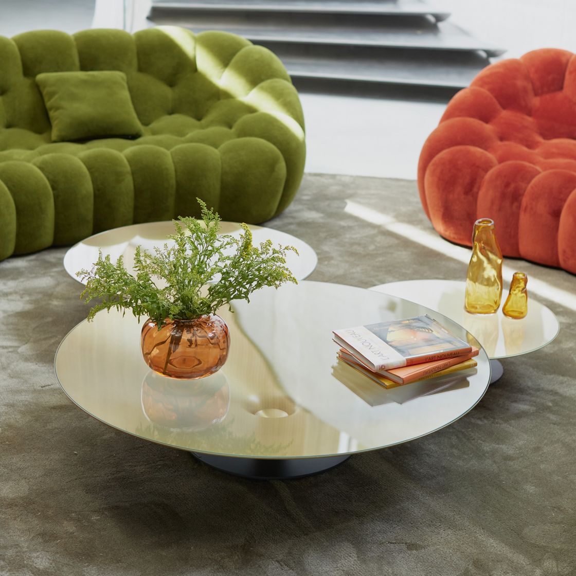 Round coffee table Round coffee table
