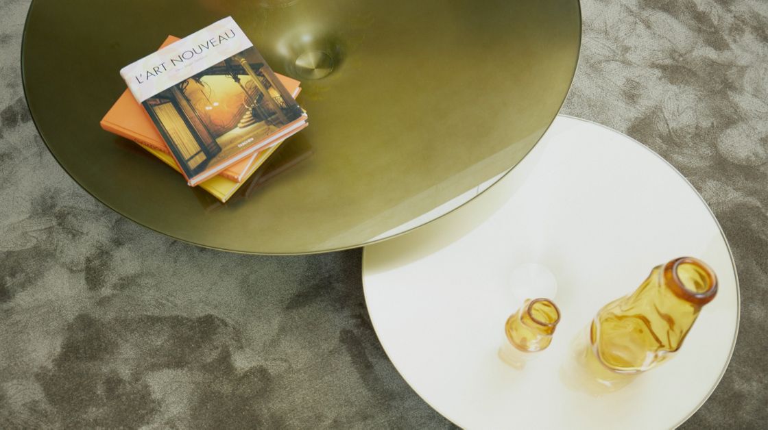 Round coffee table Round coffee table