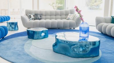 Round cocktail table image number 4