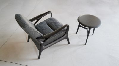 Round pedestal table  image number 0