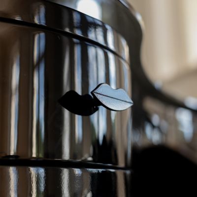 dressing table image number 2