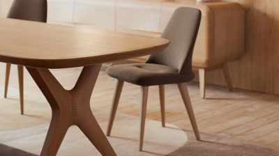 Dining table image number 4