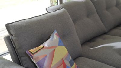 canap&eacute; 4 places en tissu image num&eacute;ro 1