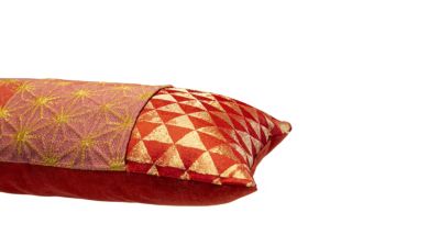 cushion hiru image number 1